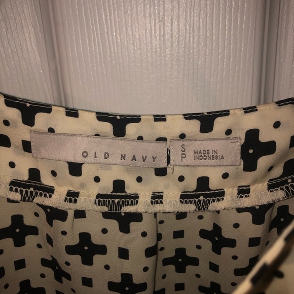 Silky Polyester Cream & Black Cross Tank Top - Picture 4 of 7